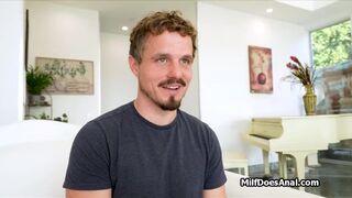 Busty cougar does Yoga and anal