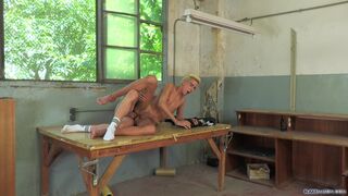 Fucking The Wanker Raw! - Ricky Vilela & Xavier Sibley