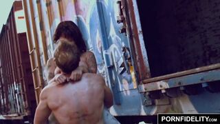 PORNFIDELITY - Punk Dollie Darko Creampied in Both Holes