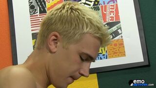 Twinky Boys Share A Tasty Treat - Dustin Cooper & Patrick Kennedy