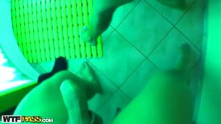 Couple anal banging in solarium