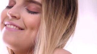 Codi's butt-plug and play