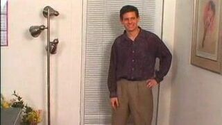 Gay Bottom Exposes Himself