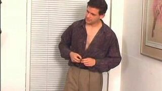 Gay Bottom Exposes Himself