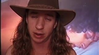 Curvy whore plays with pussy and sucks a thick cock