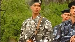 Gay soldiers banging in threesome