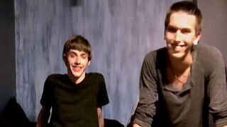 Zach Carter & Jacob Tyler - Hot Boyfriends Flip Flop